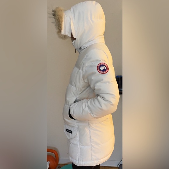White Canada Goose parka size small. - Picture 11 of 16